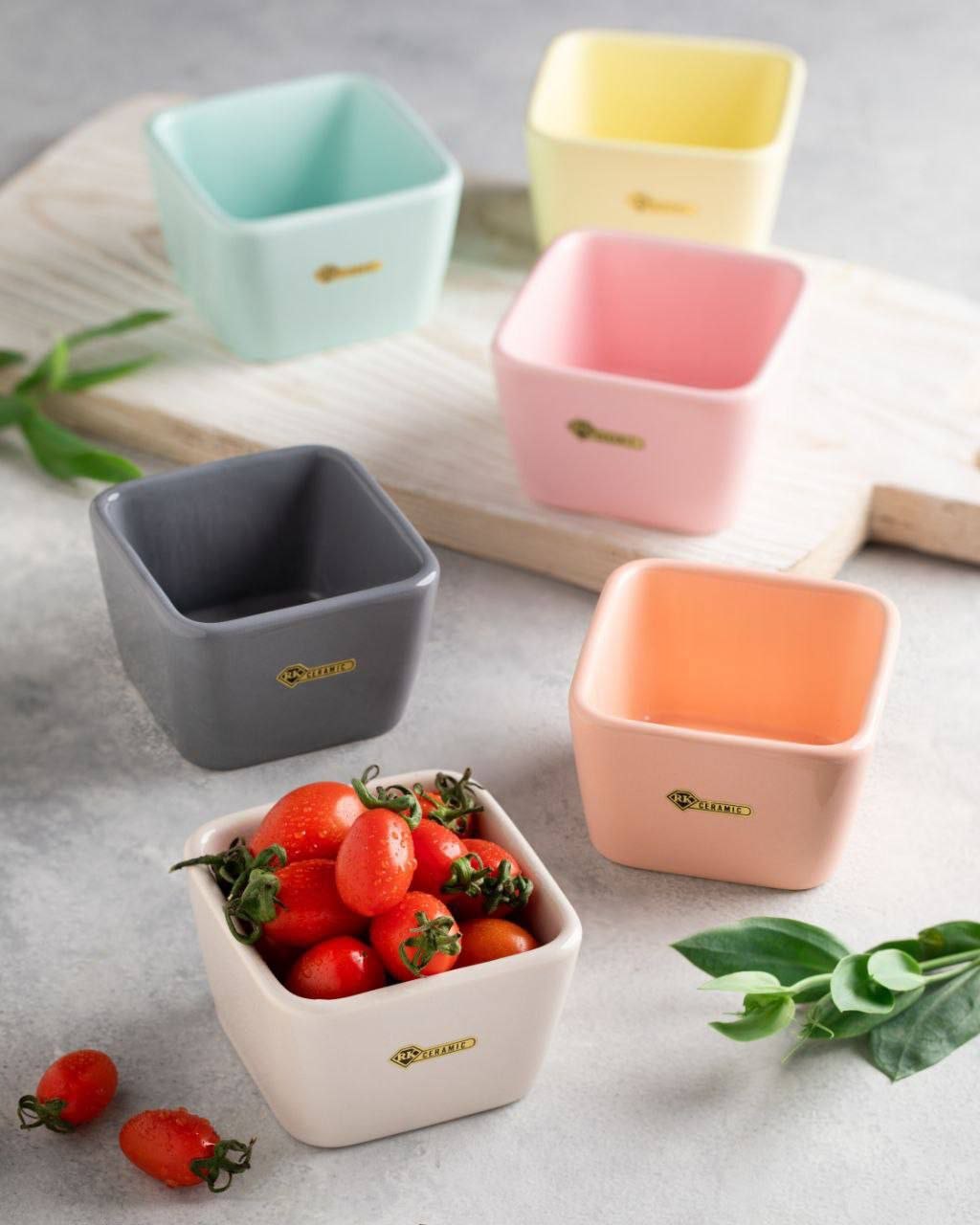 کاپ کیک مربع عمده (بالای 12 ست) کدom320