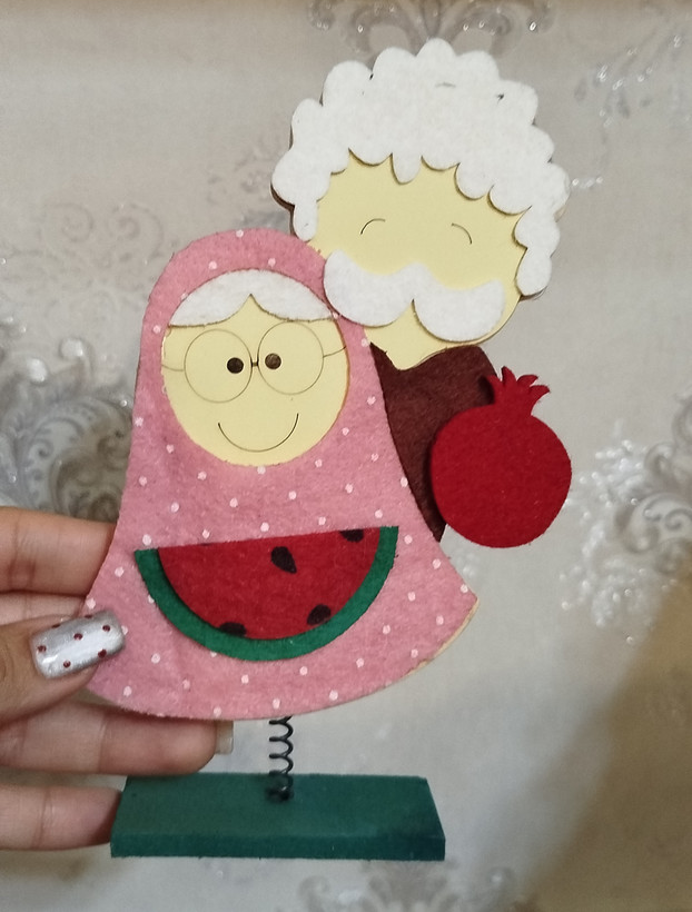 گیفت یلدایی پایه دار کد n88