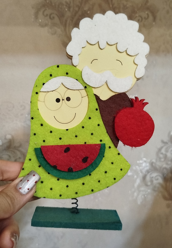 گیفت یلدایی پایه دار کد n88