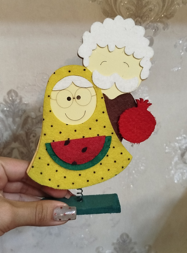 گیفت یلدایی پایه دار کد n88